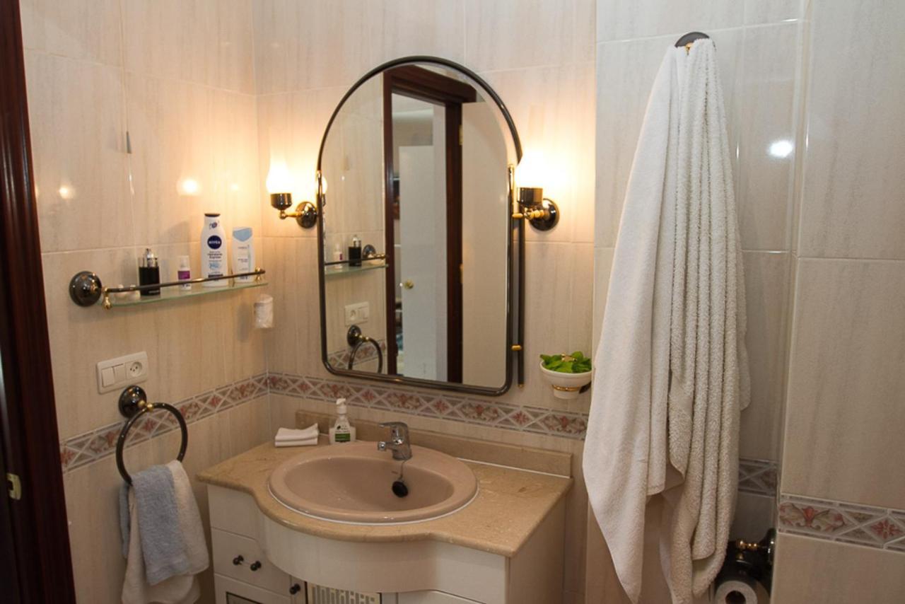 Carihuela Apartment Torremolinos Bagian luar foto