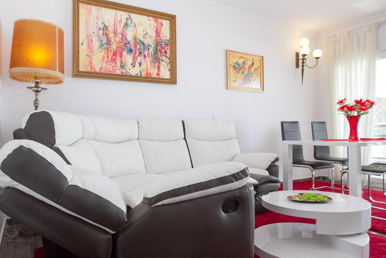 Carihuela Apartment Torremolinos Bagian luar foto