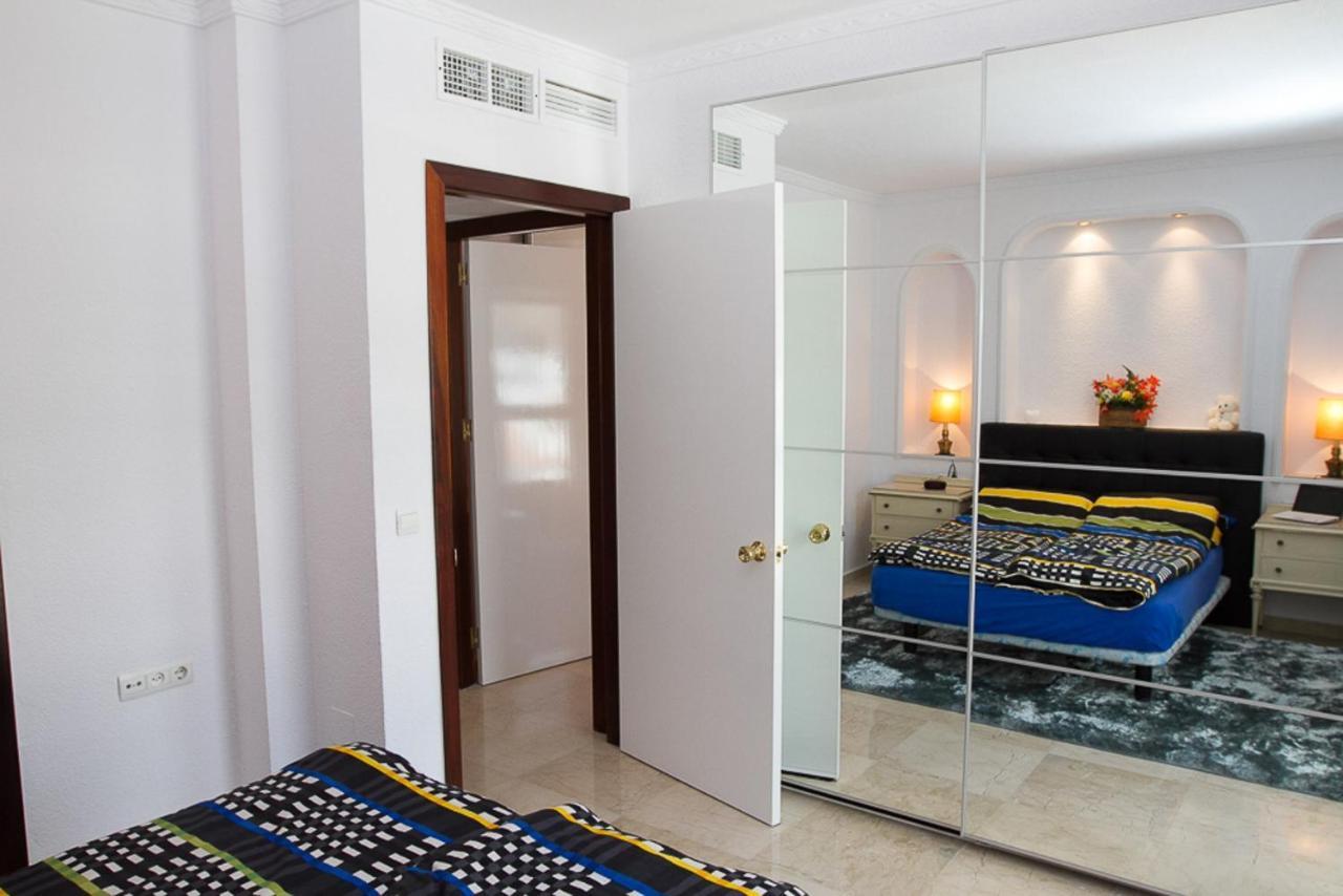 Carihuela Apartment Torremolinos Bagian luar foto