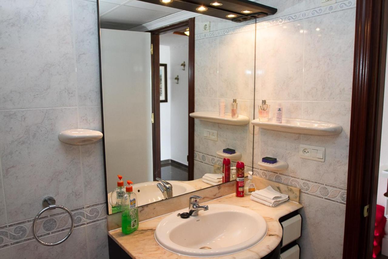 Carihuela Apartment Torremolinos Bagian luar foto